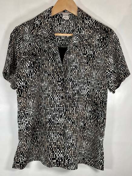 Notations Shortsleeve Blouse - Picture 3 of 4